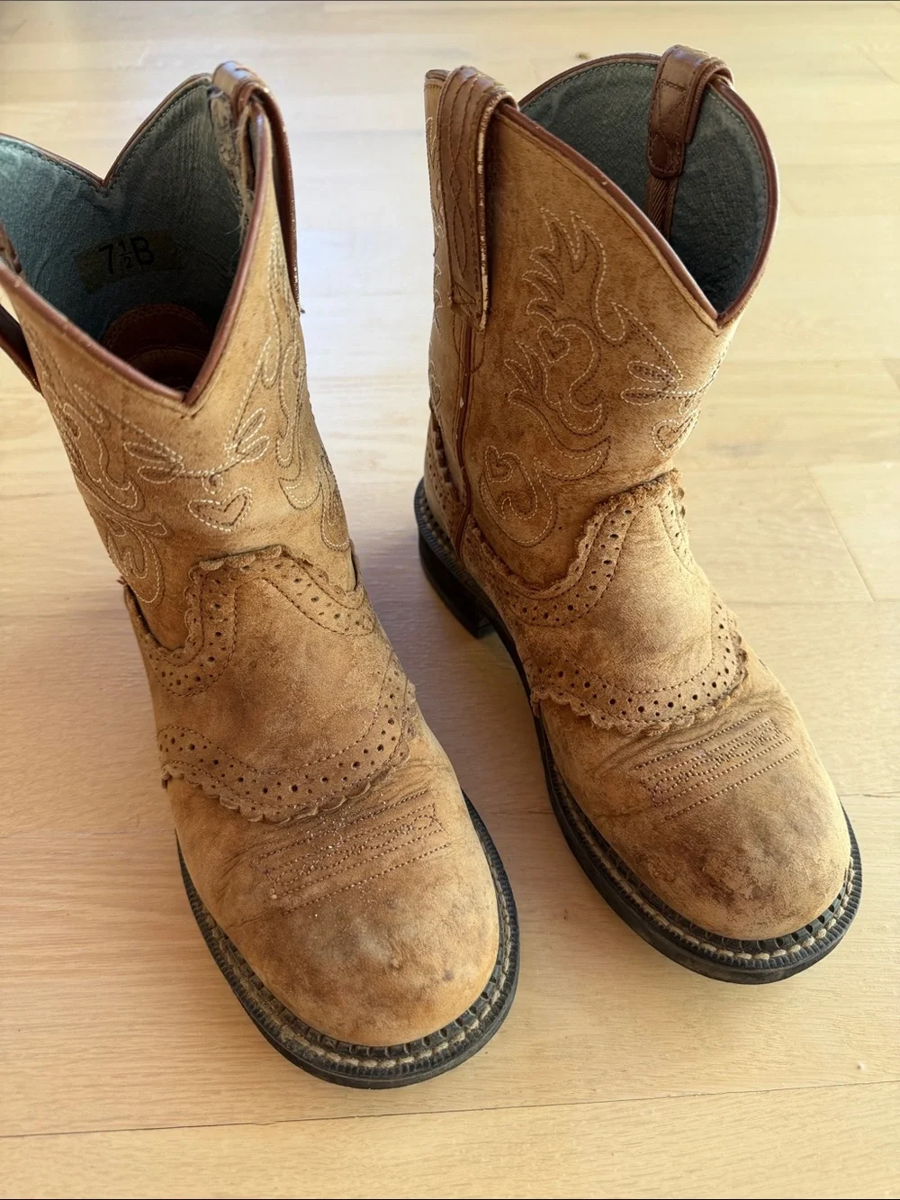 Ariat 🤎 - Picture 6 of 9